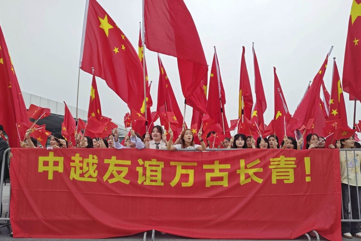 Sorotan berbagai komentar tentang kunjungan Xi Jinping ke Vietnam