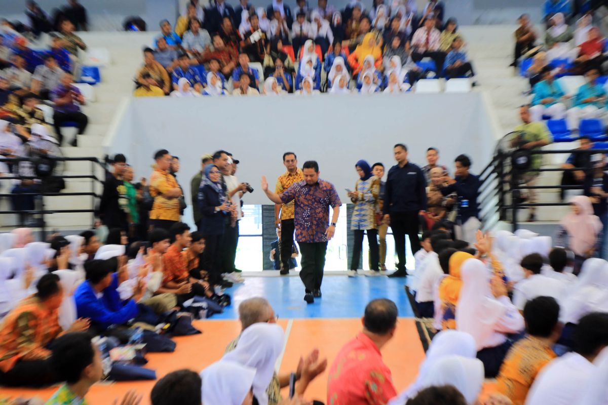 Wali Kota Arief luncurkan autobiografi 