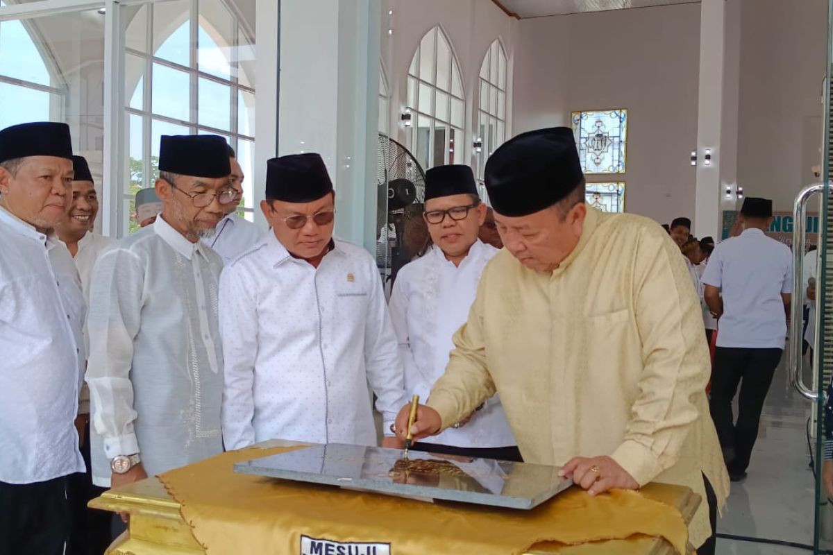 Gubernur Lampung resmikan Masjid Al Karim di komplek Pemkab Mesuji