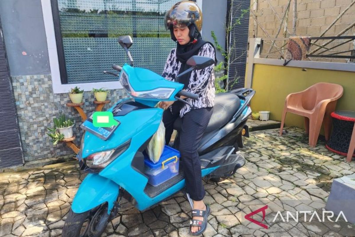 Pelaku UMKM pangkas anggaran operasional bulanan dengan Motor Listrik