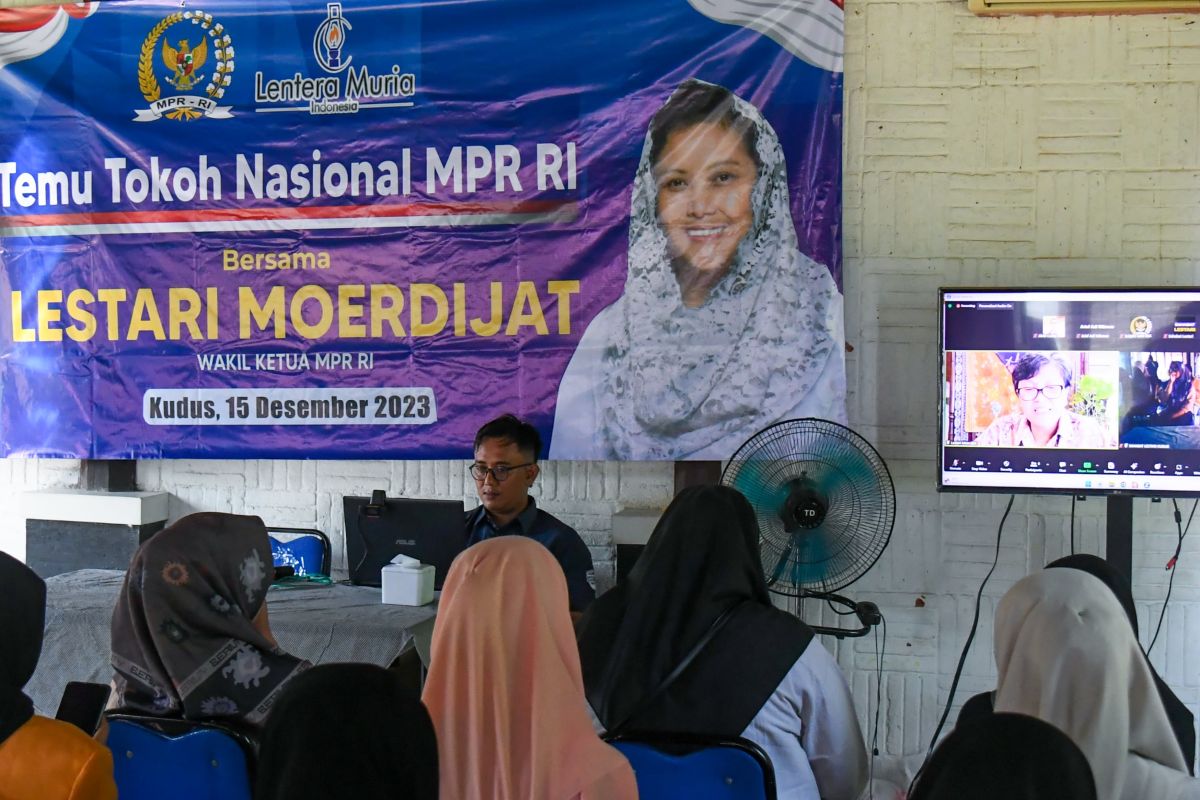 Wakil Ketua MPR Rerie  ingatkan positif-negatif transformasi digital