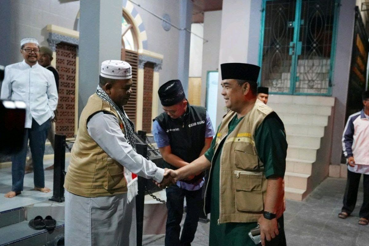 Diajak Gubri shalat subuh berjamaah, ini reaksi ketua masjid di Pandau
