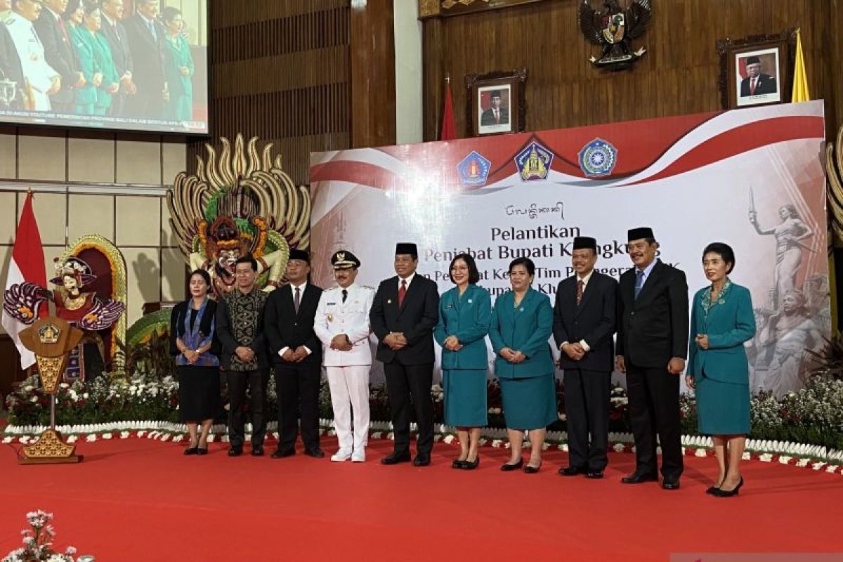 Gubernur Bali lantik Inspektur PPATK jadi Bupati Klungkung