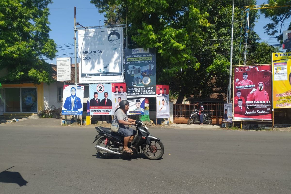 Bawaslu Ponorogo temukan ratusan pelanggaran APK