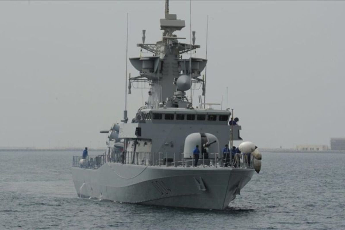 Inggris tembak jatuh 'drone'yang diduga targetkan kapal di Laut Merah