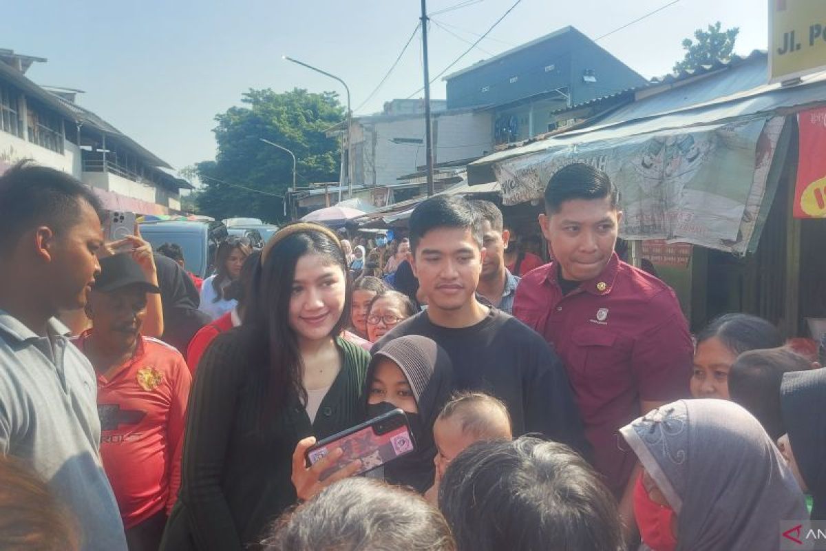 Blusukan Kaesang berlanjut ke Pasar Peterongan Semarang