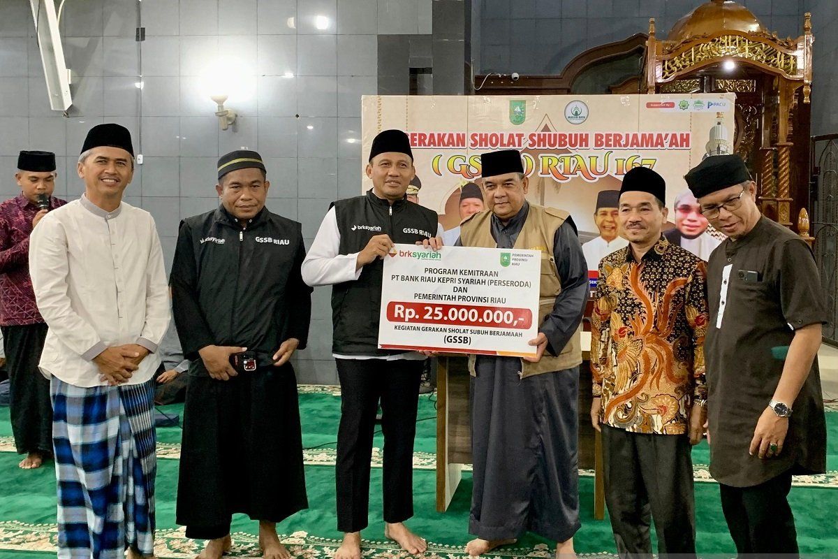 Berkah GSSB, Mesjid Raya Teluk Kuantan dapat bantuan dari BRK Syariah