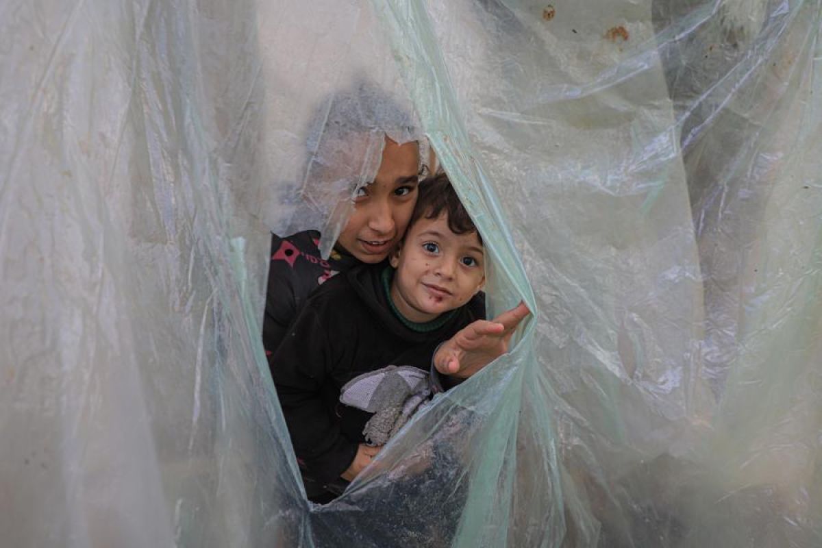 Anak-anak Gaza berusaha nikmati kegembiraan kecil di tengah ketakutan
