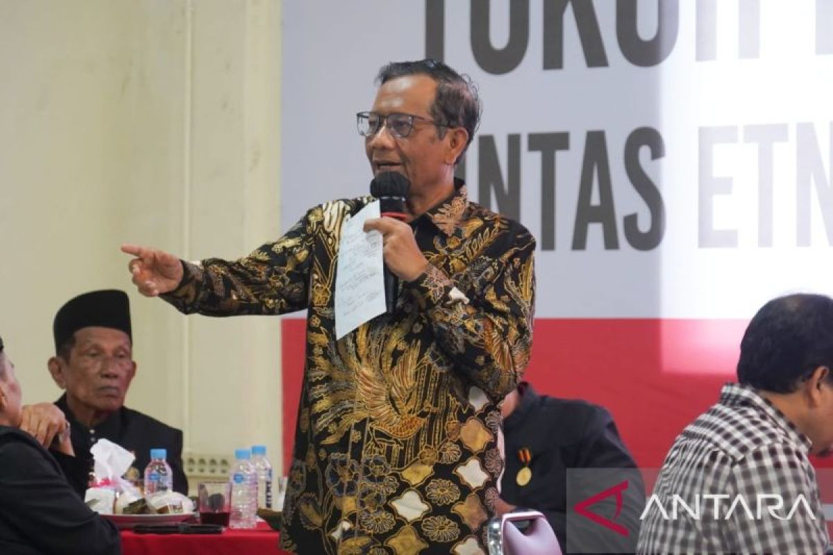 Di Padang, Mahfud janji perjuangkan hak ulayat dan adat