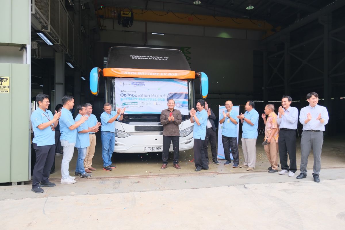 UI konversi bus diesel konvensional menjadi bus listrik