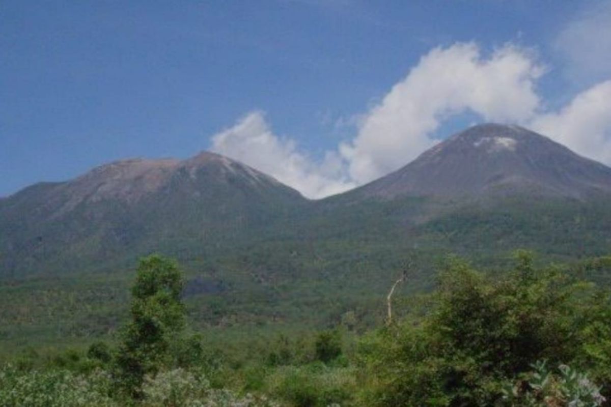 PVMBG imbau pendaki waspada jauhi Gunung Api Lewotobi di Flores Timur