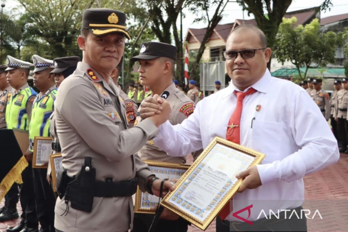 Delapan anggota Polri berprestasi di Aceh Barat meraih penghargaan
