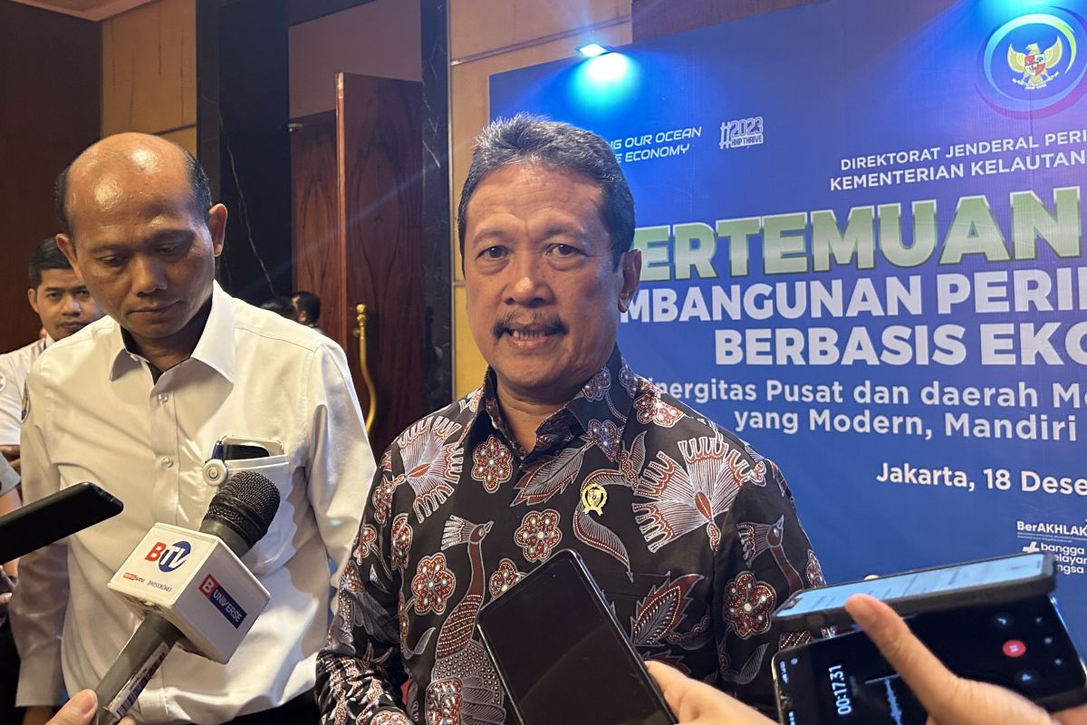 Menteri KKP buka opsi bagi investor untuk substitusi pakan impor