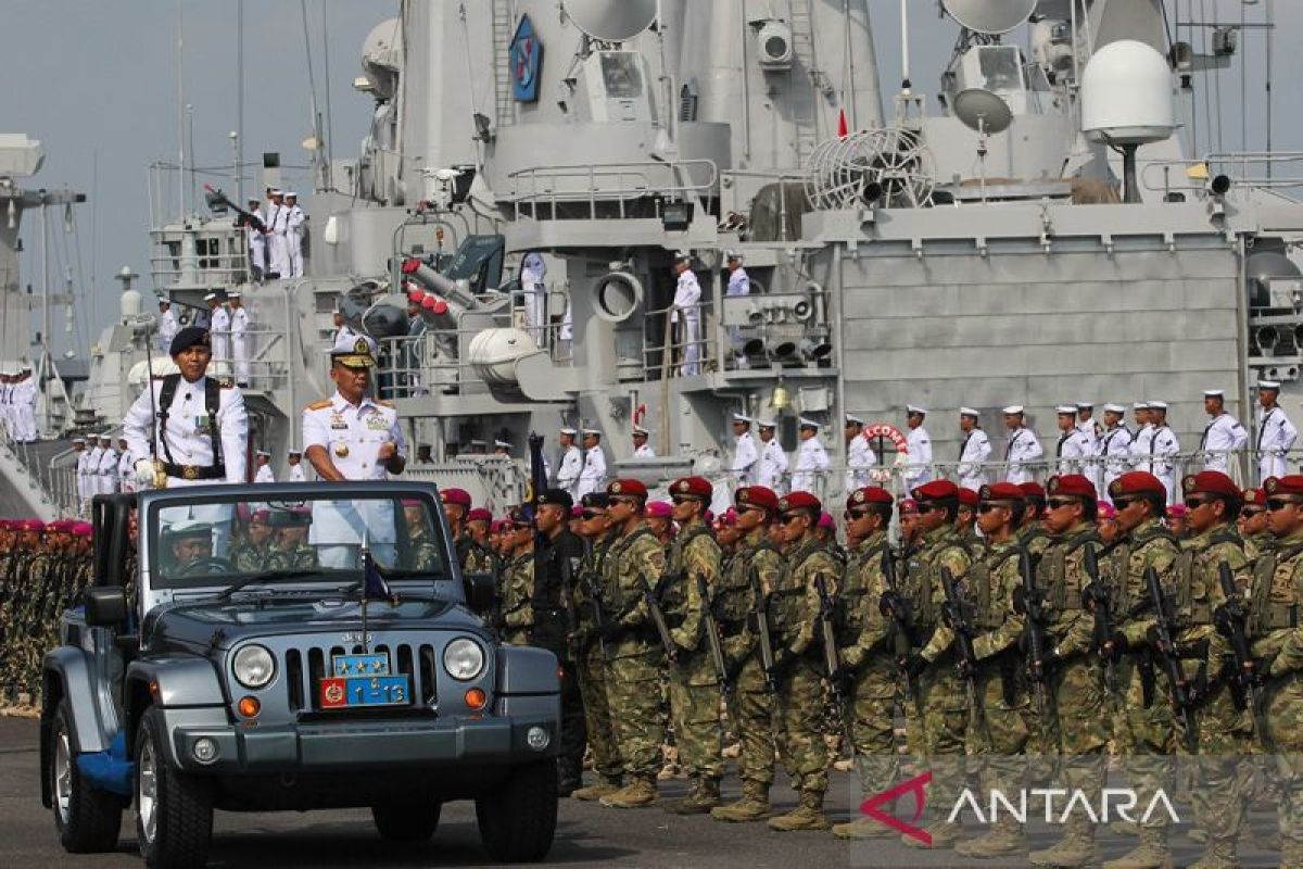 Laksda TNI Denih Hendrata Dilantik Menjadi Panglima Koarmada II ...