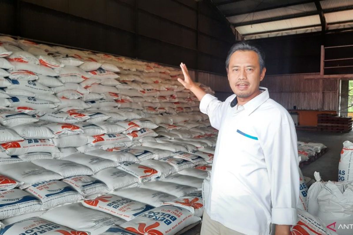 Bulog Tangerang pastikan stok beras cukup saat Natal dan tahun baru