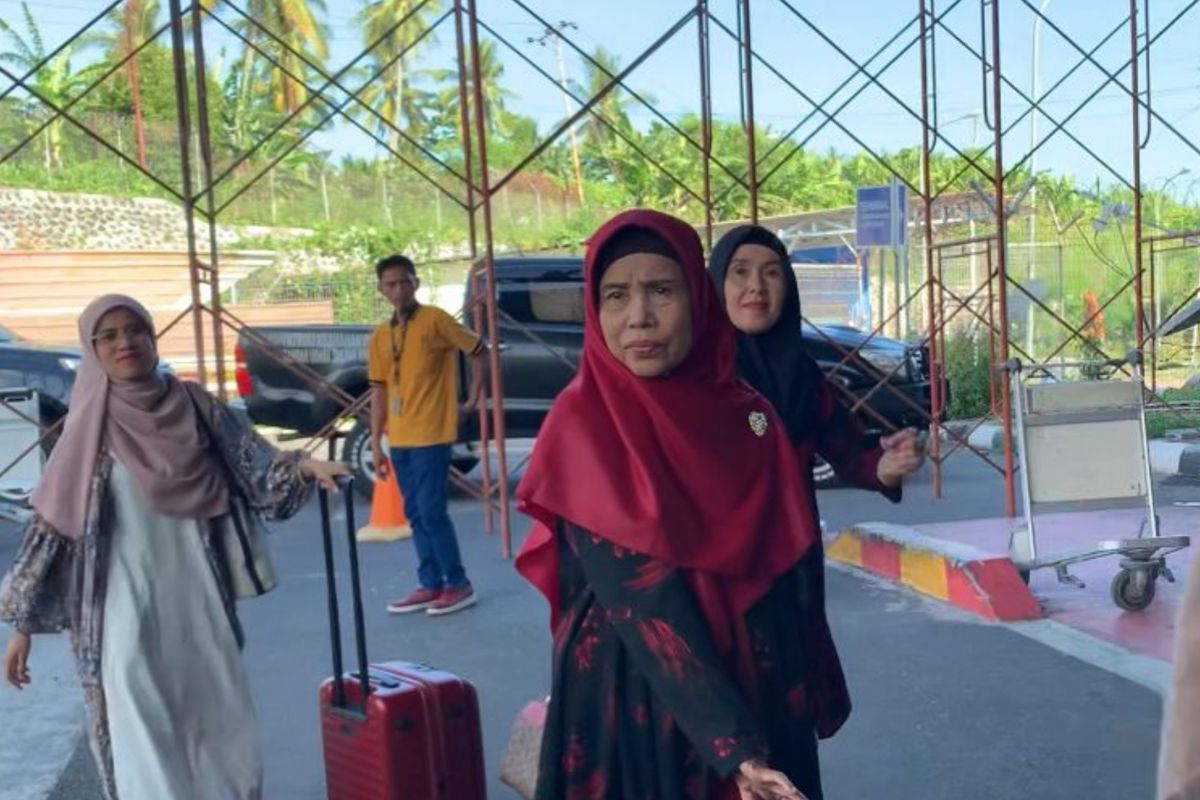 Gubenur Maluku Utara kena OTT, Istri dan anak terbang ke Jakarta