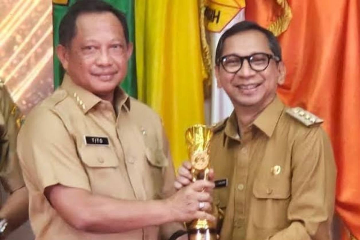 Bawa harum NTT, Ayodhia Kalake raih penghargaan Provinsi Sangat Inovatif