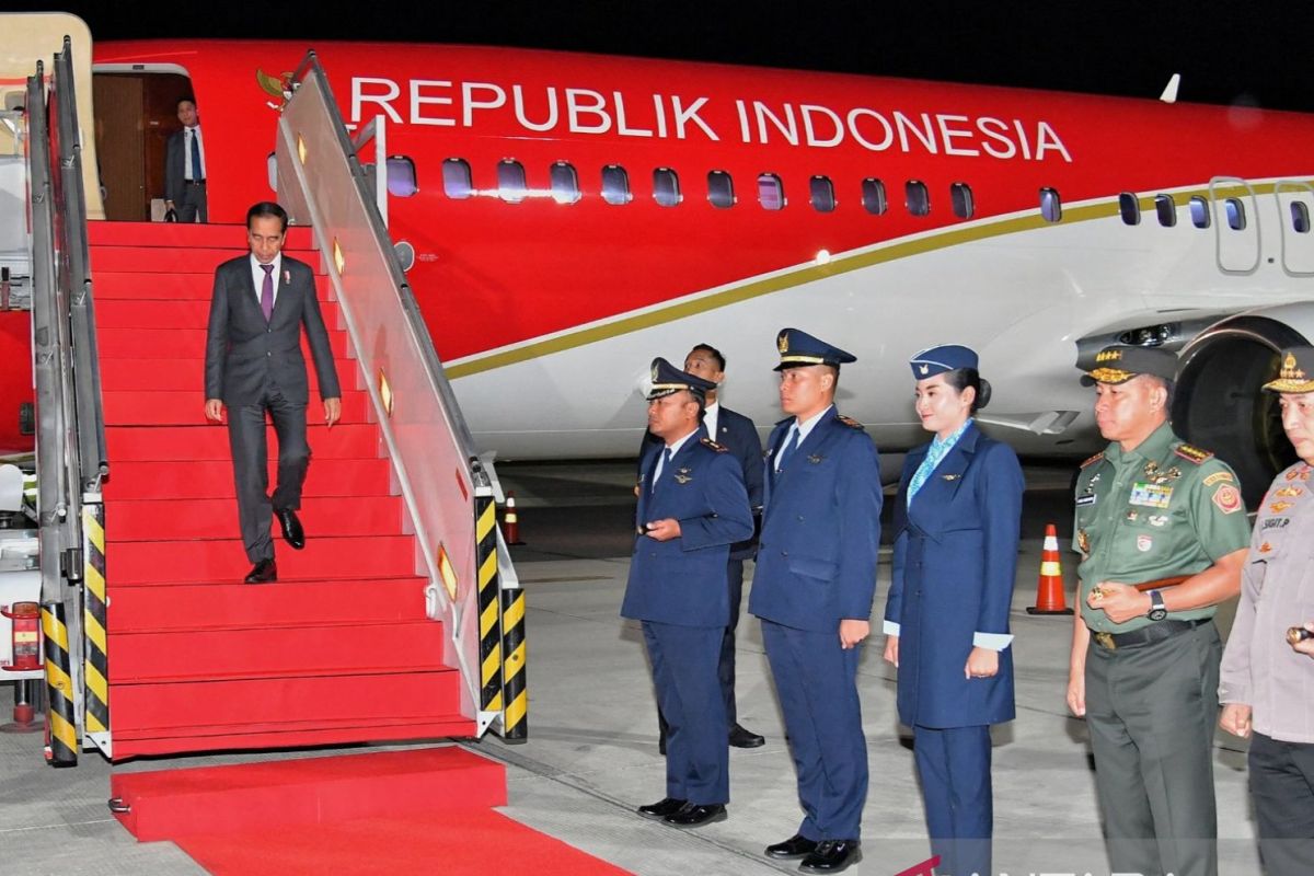 Presiden Jokowi tiba di tanah air seusai kunjungan kerja ke Jepang