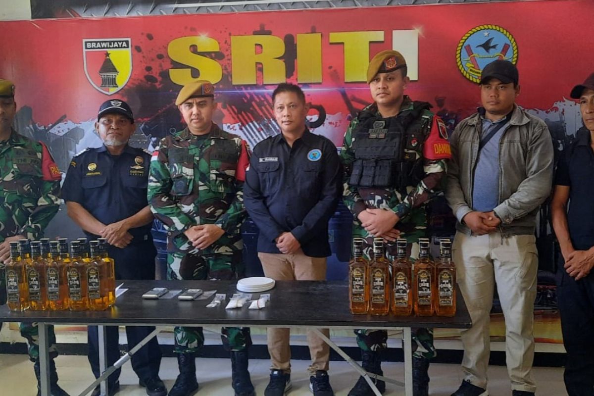 Bea Cukai Nunukan Tindak 103 Gram Sabu dan 20 Botol Miras Ilegal