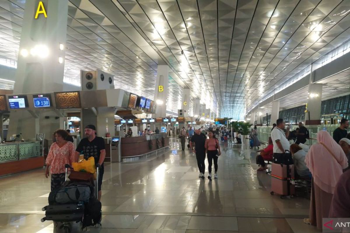 Jumlah penumpang di Bandara Soekarno Hatta mulai melonjak