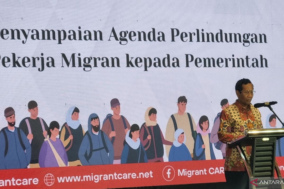 Mahfud ingatkan jangan halangi hak pilih pekerja migran Indonesia