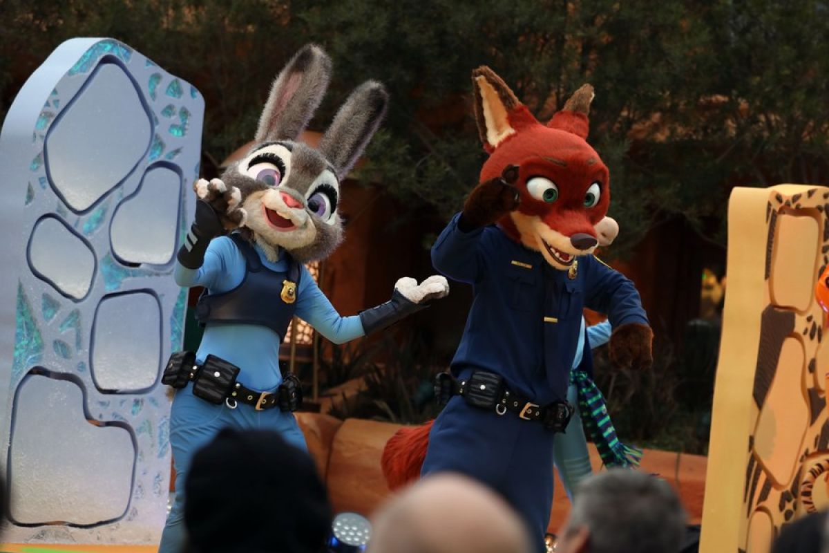 Taman Zootopia pertama di dunia dibuka di Shanghai Disney Resort