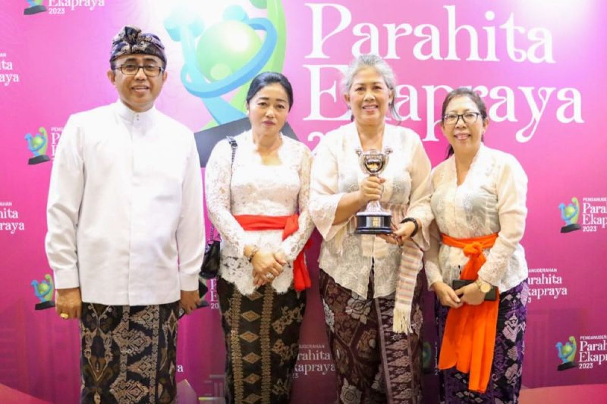 Denpasar meraih Anugerah Parahita Ekapraya kategori Mentor