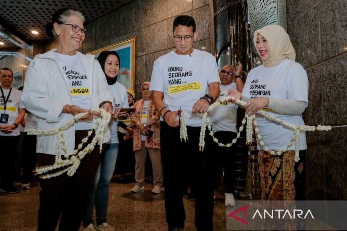 Sandiaga Uno resmikan pameran Capaian Kinerja Kemenparekraf Tahun 2023