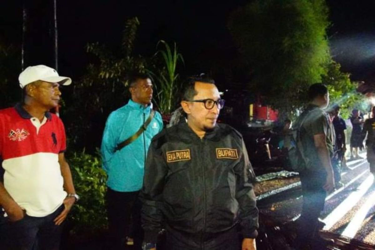 Curah hujan tinggi, Bupati minta Camat monitoring titik-titik rawan bencana