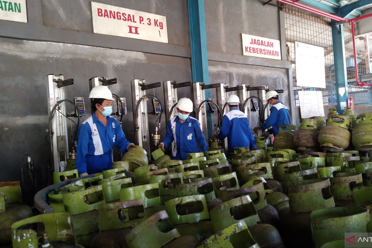 Pertamina tambah stok BBM, LPG dan avtur hingga 15 persen di Bali 