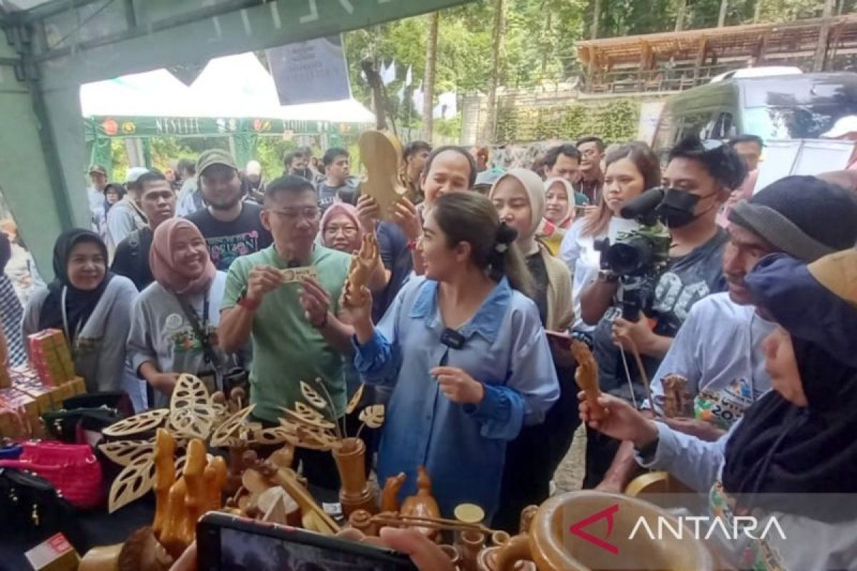 Anang-Ashanty beri materi di Jambore UMKM IKM Kabupaten Bogor