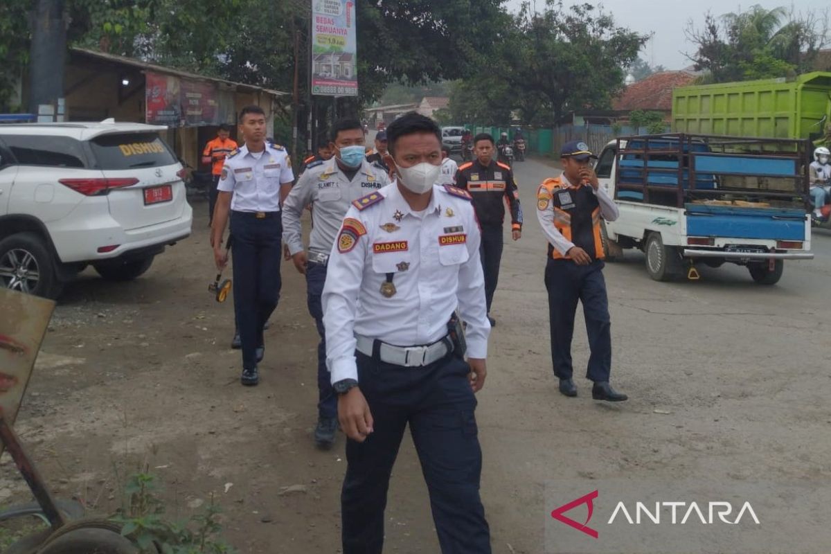 Pemkab Bogor bangun kantong parkir daya tampung 1.000 truk tambang