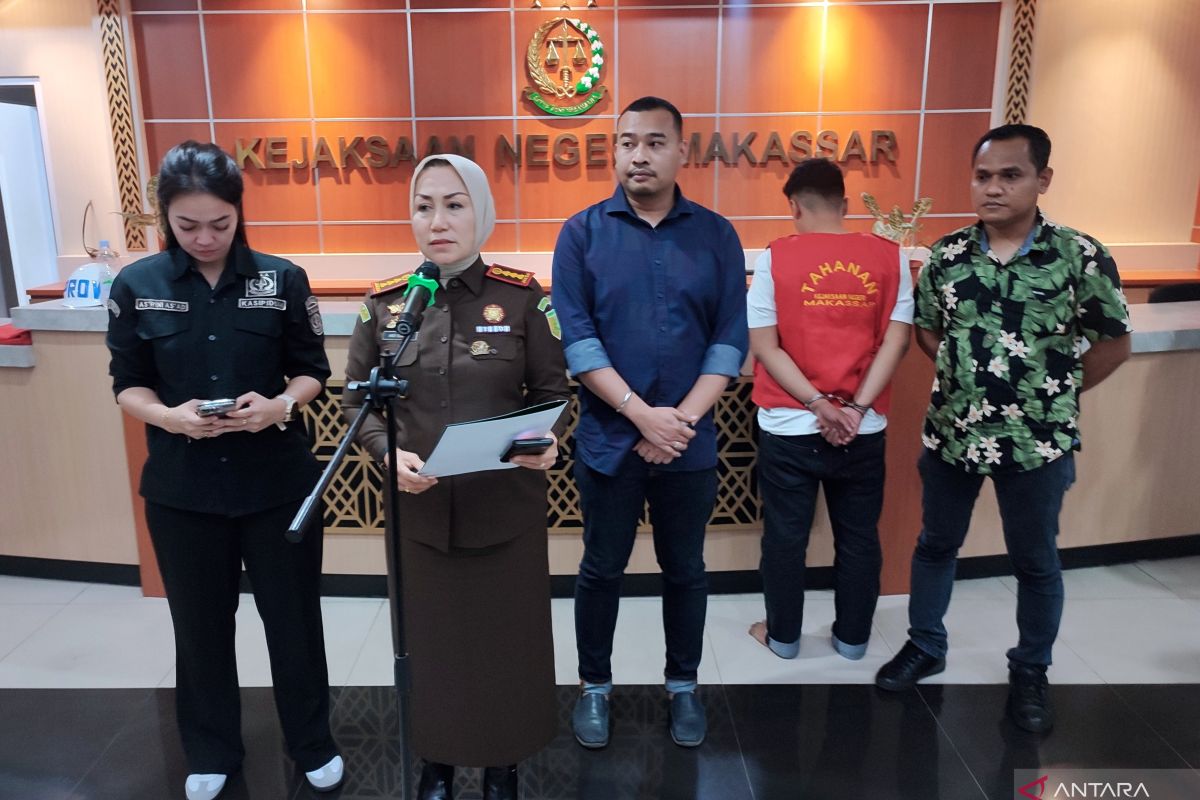 Tim Kejari Makassar menangkap terdakwa kabur jelang sidang putusan