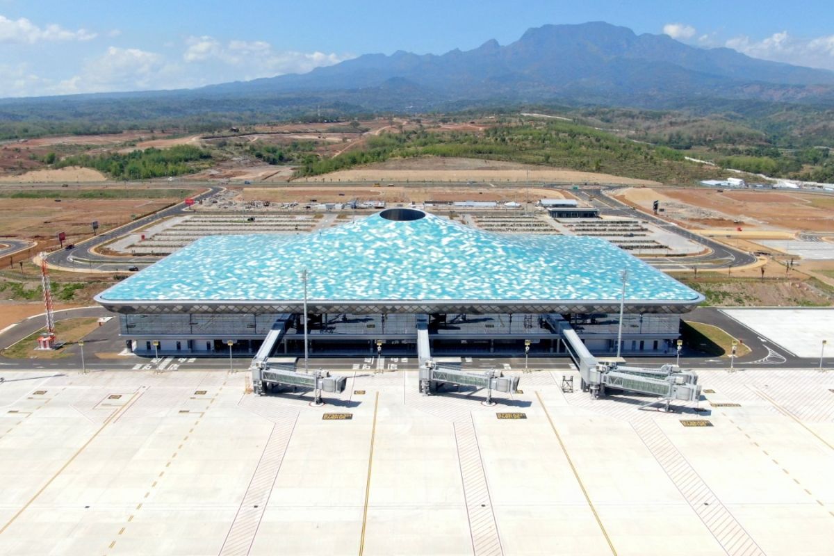 Bandara Internasional Dhoho Kediri, Karya Gemilang WEGE, Siap ...