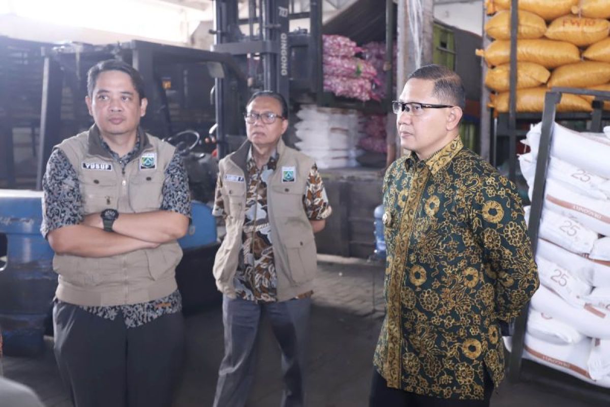 Pemkot Batu pastikan stok bahan pokok mencukupi jelang akhir tahun