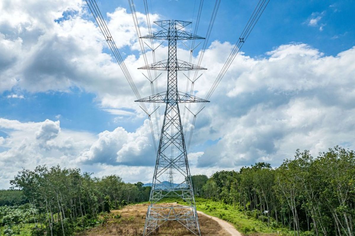 Saluran transmisi listrik yang dibangun China diresmikan di Thailand
