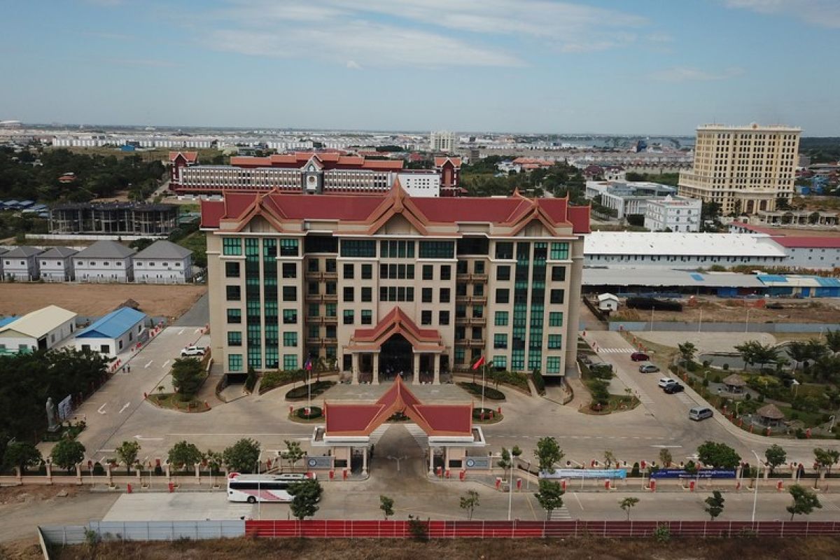 Universitas Teknologi dan Sains Kamboja-China diresmikan di Phnom Penh