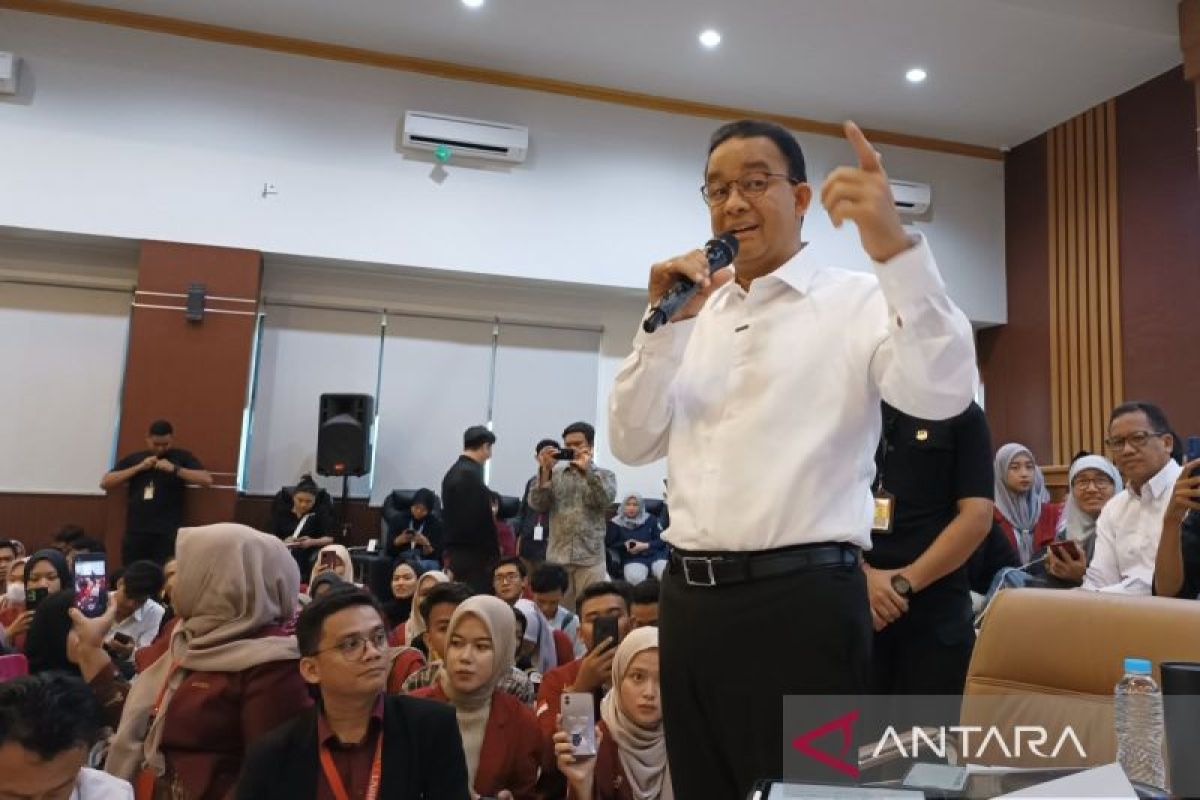 Di Serang, Anies bicara bawa koneksi transportasi umum ala Jakarta ke daerah
