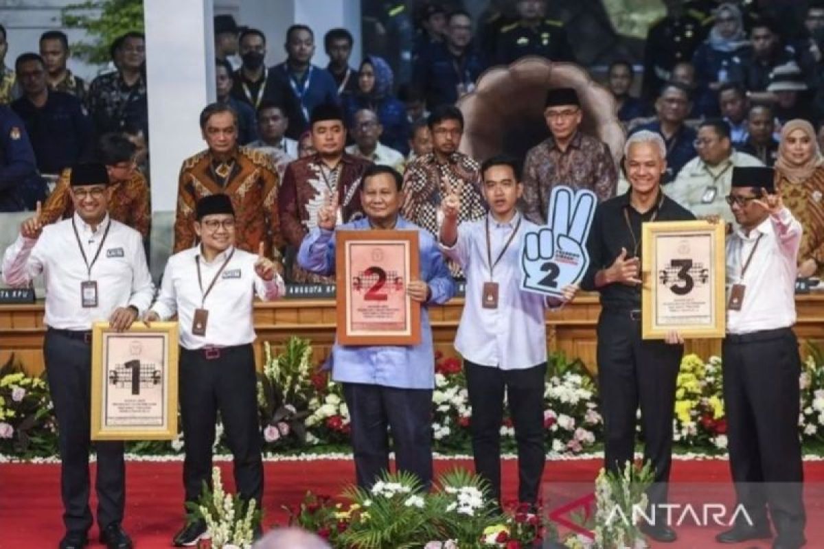 Highlight kampanye Pilpres: Anies temui petani bawang, Prabowo ke Manado, Ganjar kunjungan gereja