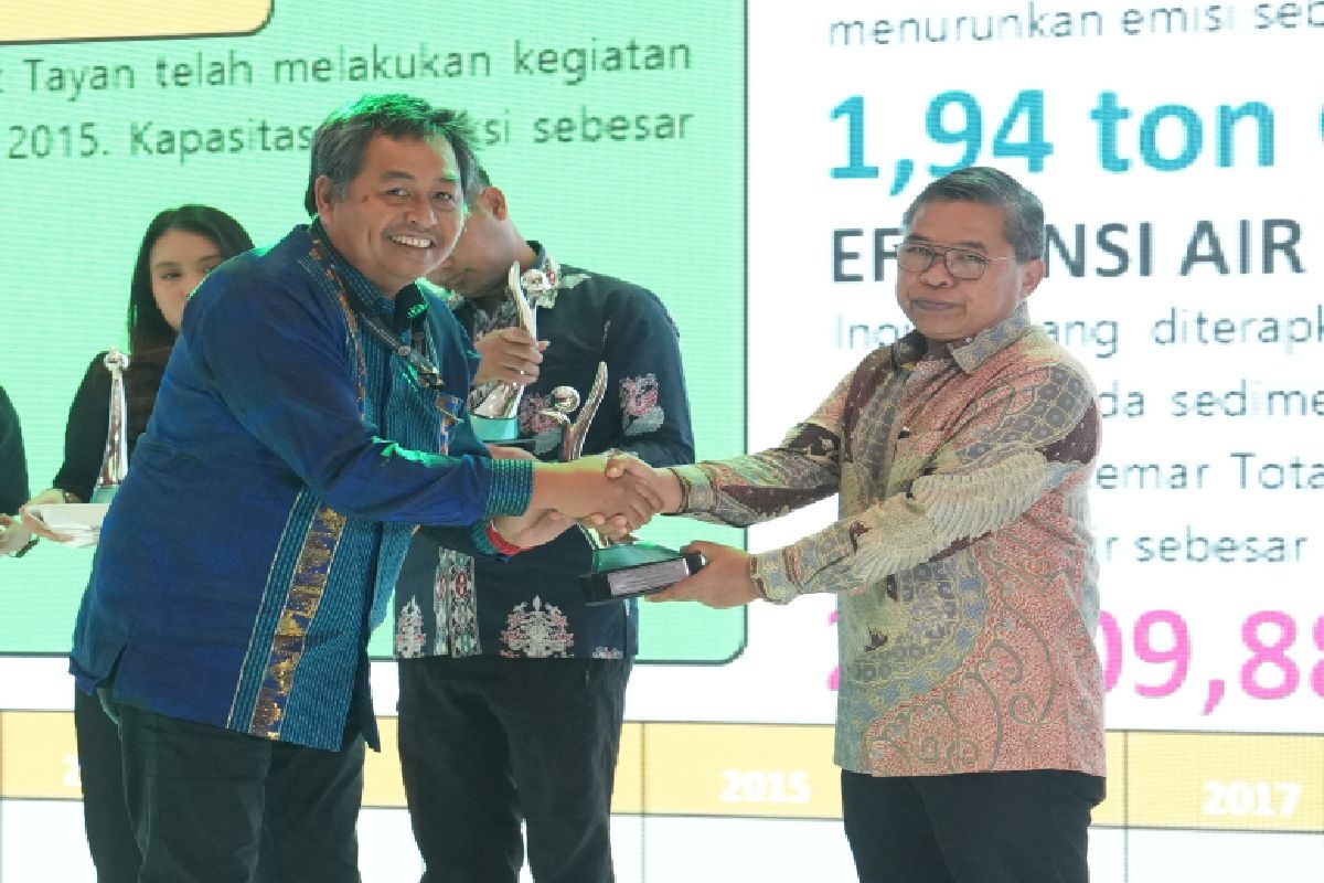 Taat pengelolaan lingkungan, PTBA dianugerahi 2 Proper Emas 2023