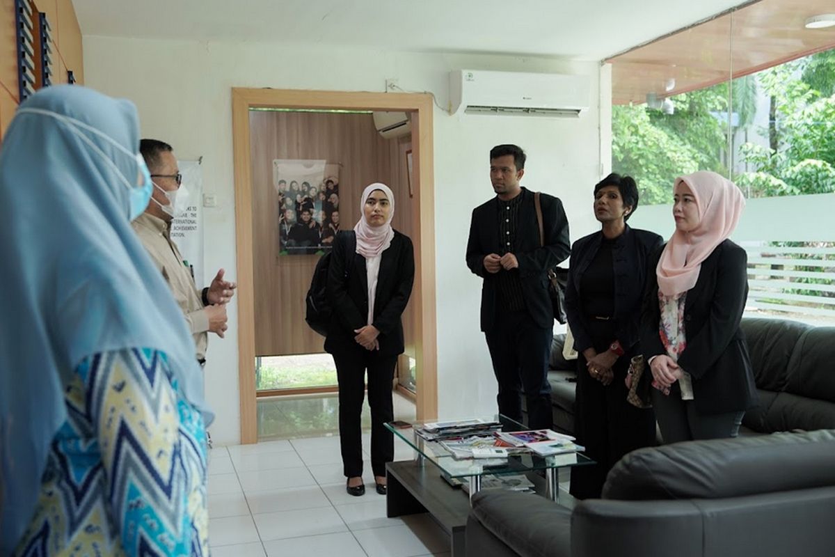 The International Office, Hasanuddin University Welcomes Inbound Staff from Universiti Malaya, Malaysia