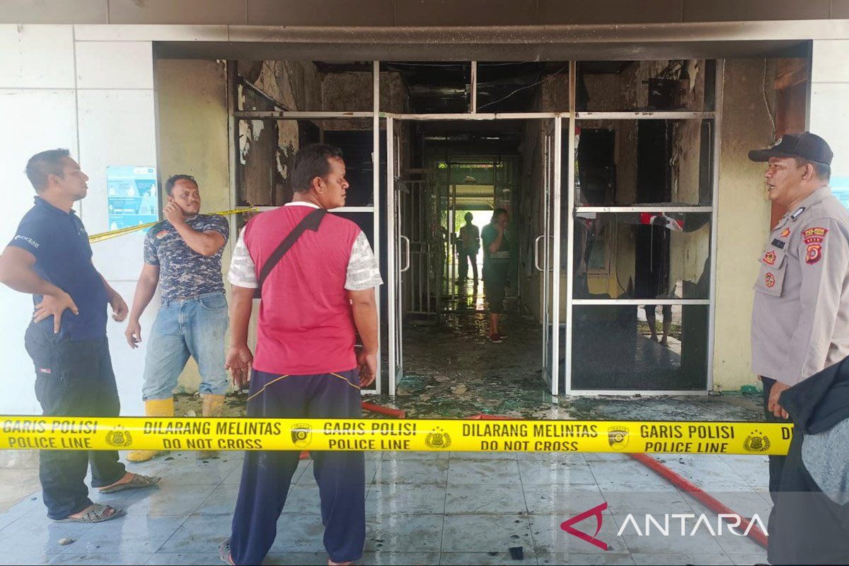 Setelah bakar kantor Dinsos, Kakek ini bakar Kantor Dinkes Aceh Timur