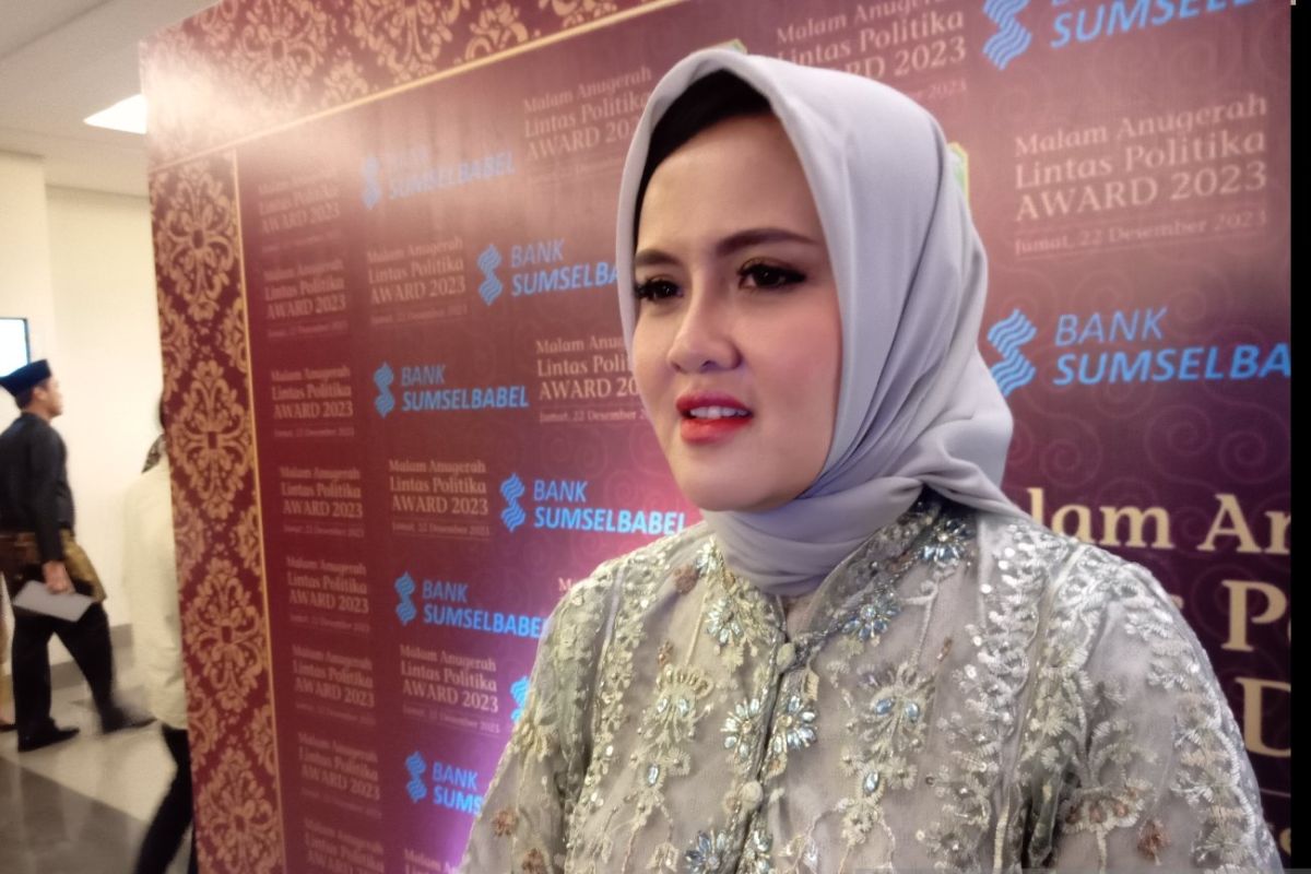 Sekjen Perbasi raih penghargaan Lintas Politika Awards 2023