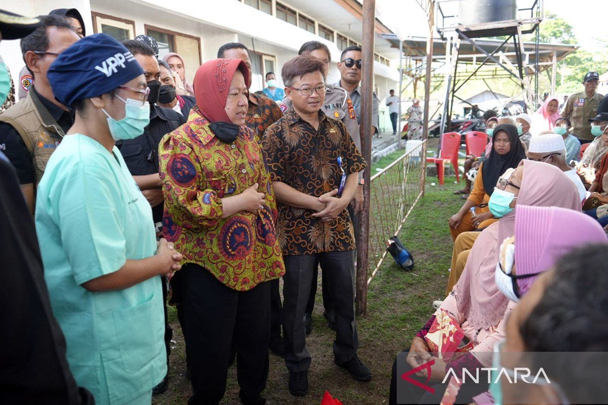 Fasilitas RS minim, Mensos rujuk pasien katarak Pulau Buru ke Makassar