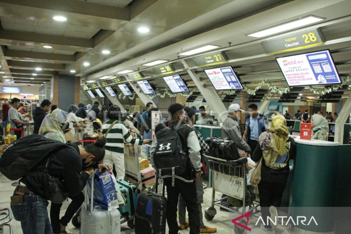 Jumlah penumpang mudik Natal 2023 Bandara Hasanuddin naik 3,5 persen 