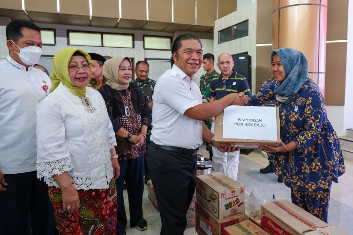 Pemeritah Banten menggulirkan bansos Rp2,2 triiliun pada lima aspek