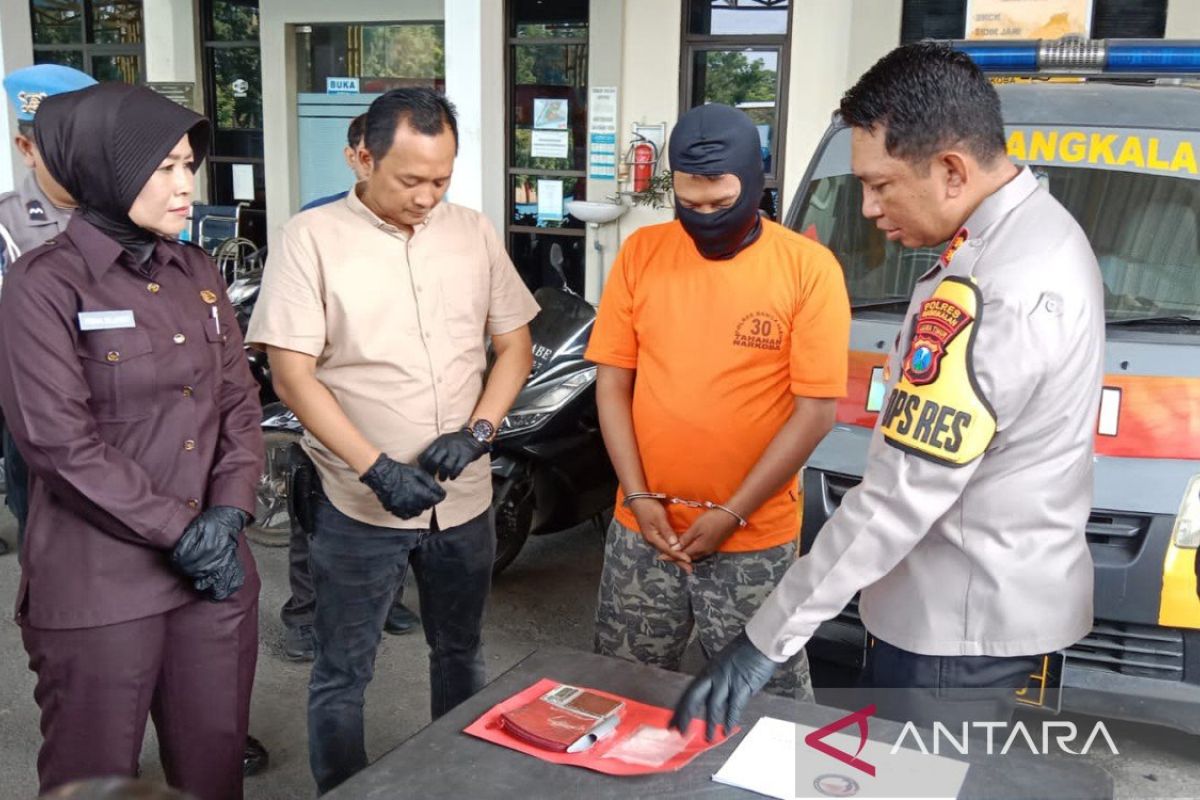 Polisi tangkap bandar sabu di Kampung Narkoba Bangkalan