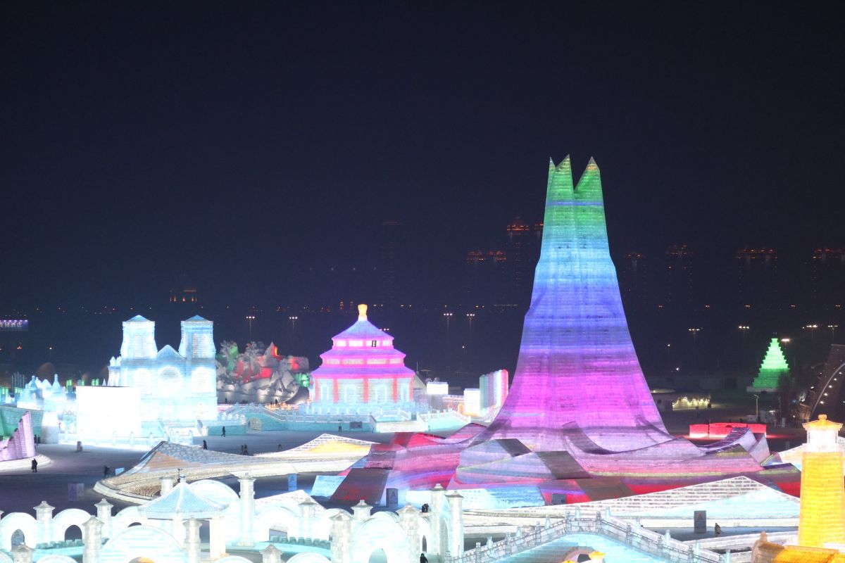 Sensasi musim dingin di "kota es" Harbin