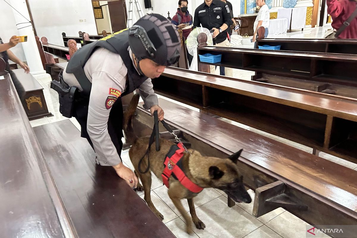 Polres Malang mulai sterilisasi sejumlah gereja jelang perayaan Natal