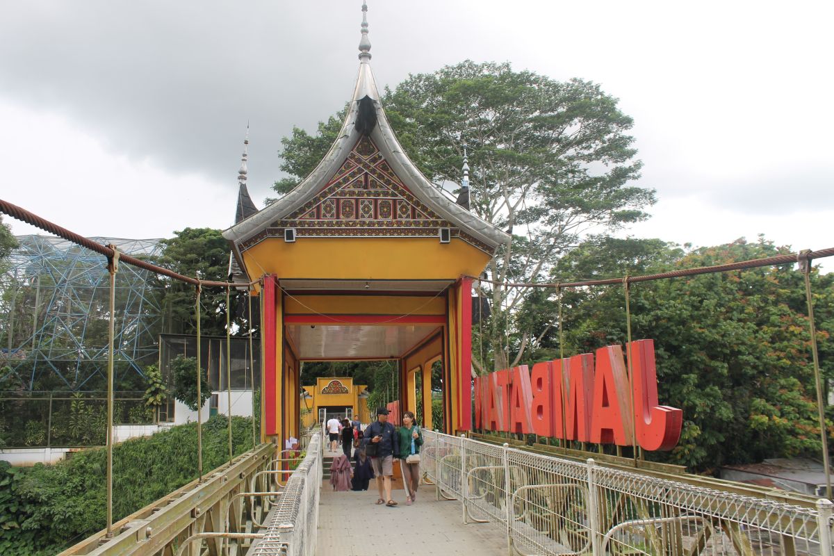 Pemko Bukittinggi gratiskan masuk objek wisata berbayar hari ini